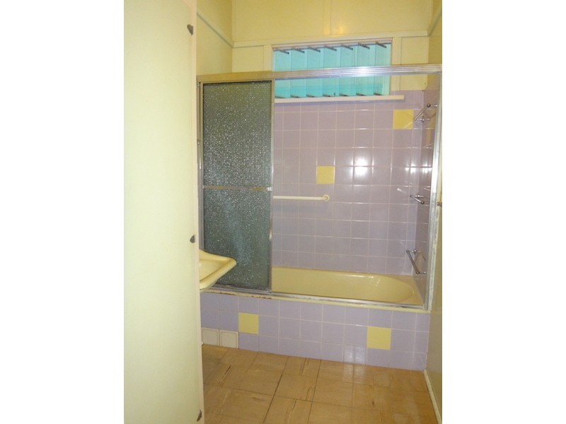 36 Hoey Street, East Mackay QLD 4740