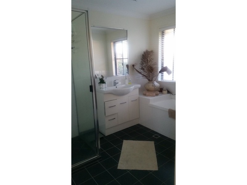 24 Debbiesue Drive, Mount Pleasant QLD 4740