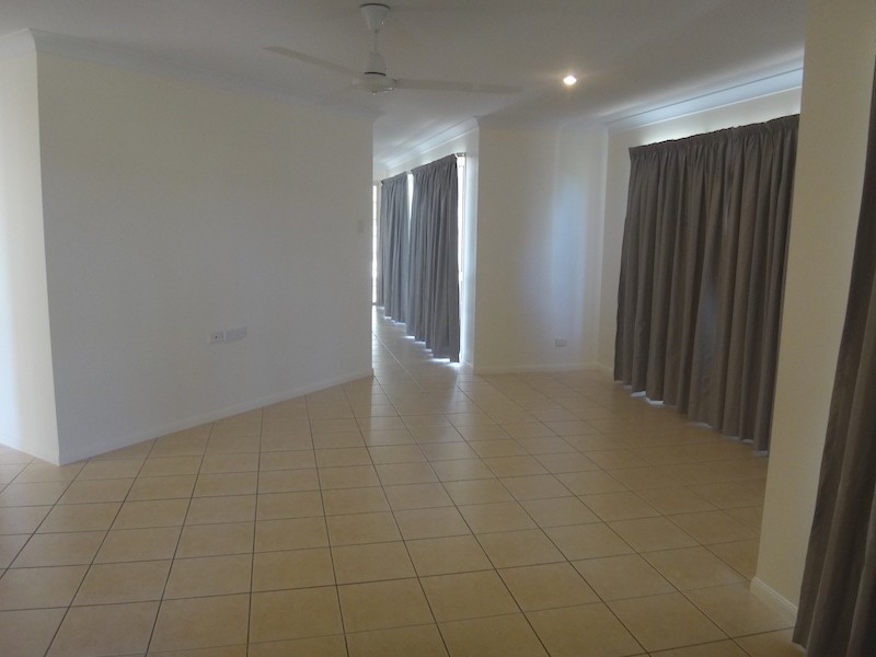 32 Vassallo Drive, Glenella QLD 4740