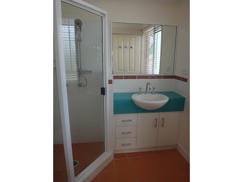 32 Vassallo Drive, Glenella QLD 4740