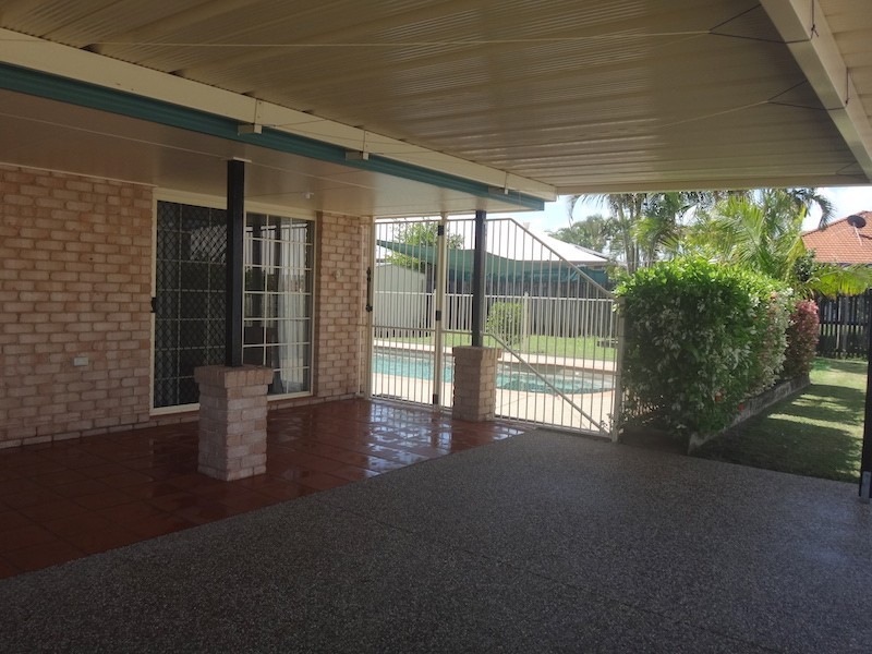 32 Vassallo Drive, Glenella QLD 4740