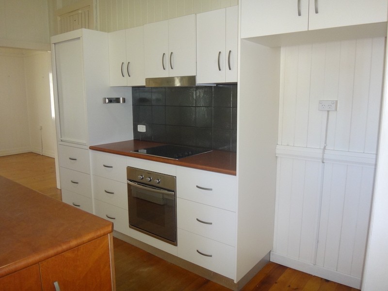 1 Beaton Street, West Mackay QLD 4740