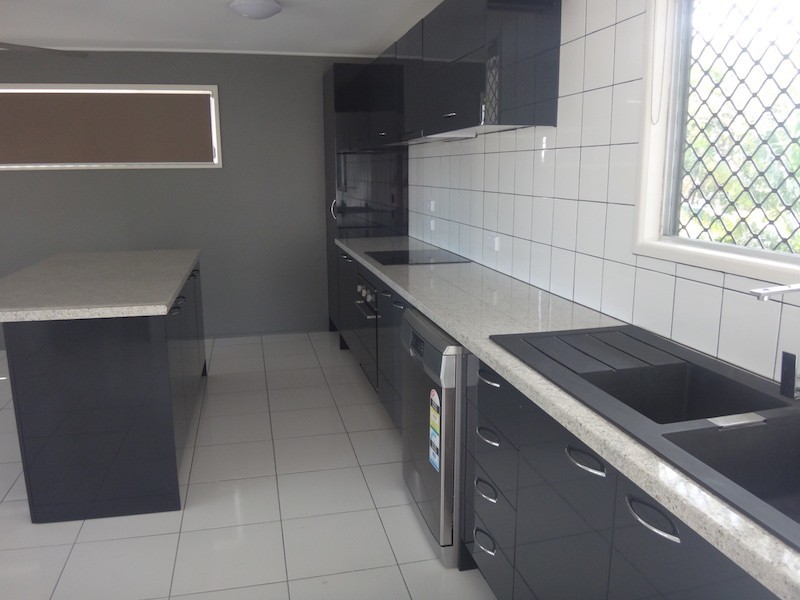 20 Holmes Drive, Beaconsfield QLD 4740
