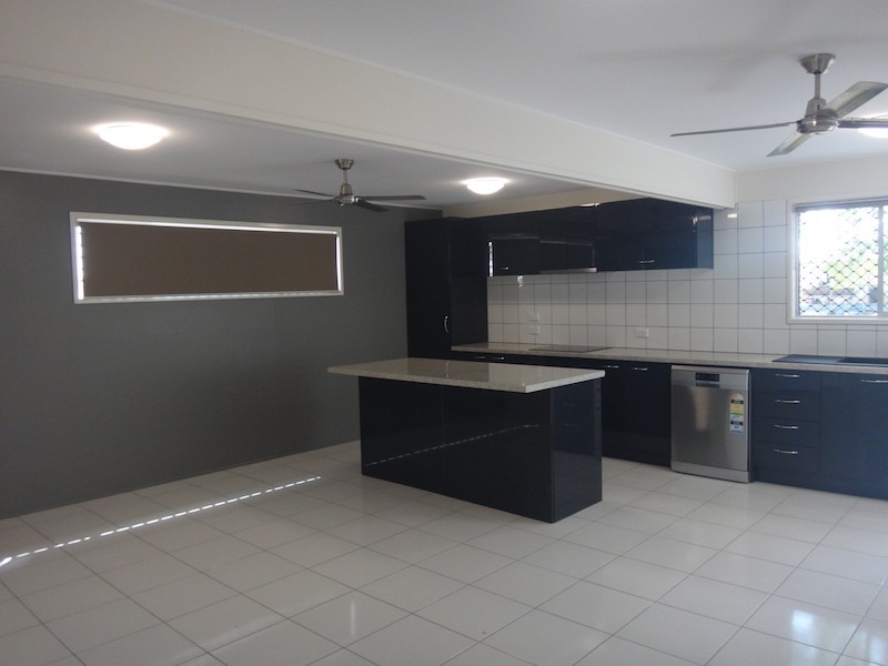 20 Holmes Drive, Beaconsfield QLD 4740