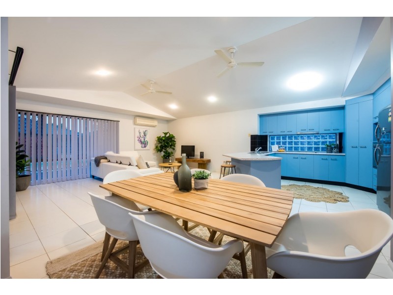 11 Cutfield Street, Glenella QLD 4740