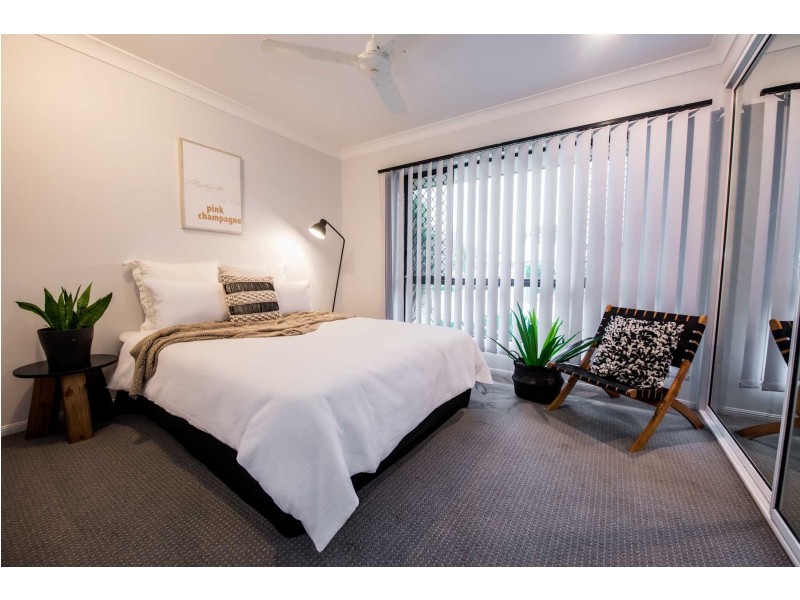 11 Cutfield Street, Glenella QLD 4740
