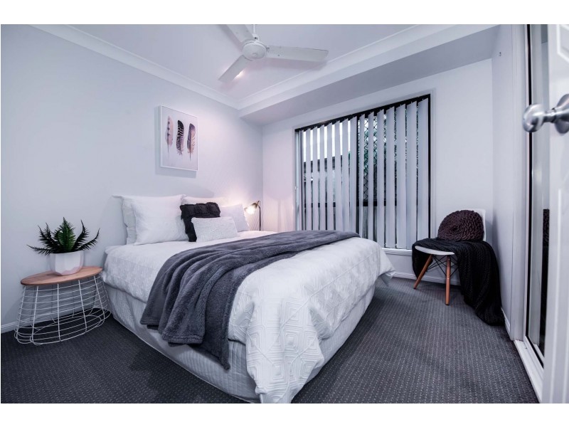 11 Cutfield Street, Glenella QLD 4740