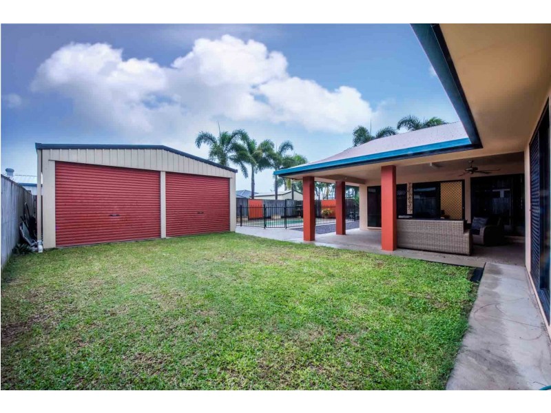 11 Cutfield Street, Glenella QLD 4740