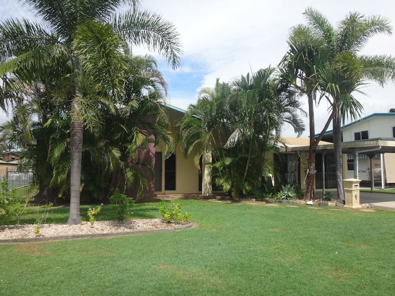 3 Viola Street, Glenella QLD 4740