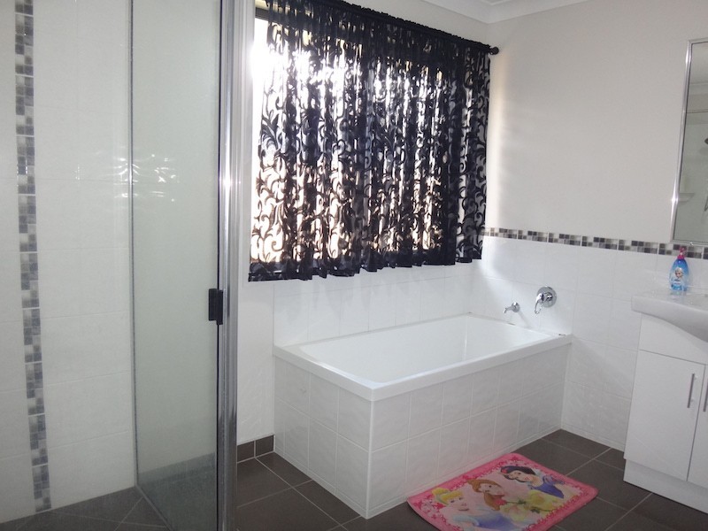 11 Hansen Court, Marian QLD 4753