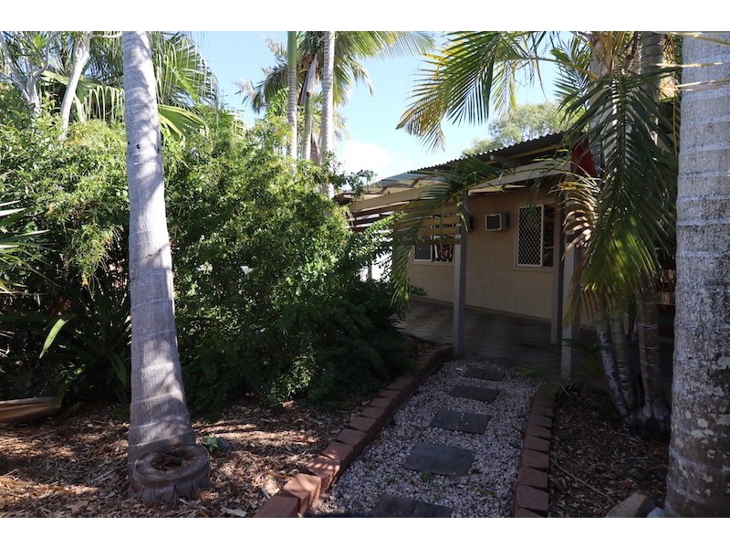 2 Kindermar Street, South Mackay QLD 4740