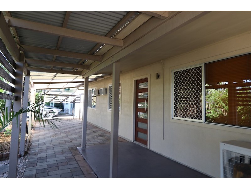 2 Kindermar Street, South Mackay QLD 4740