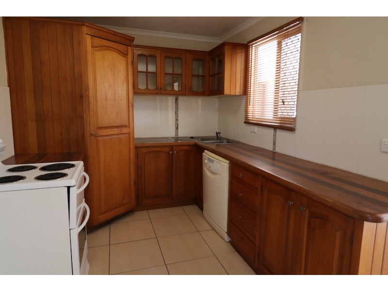 2 Kindermar Street, South Mackay QLD 4740