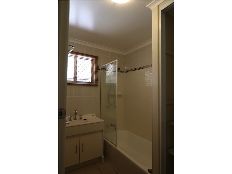 2 Kindermar Street, South Mackay QLD 4740