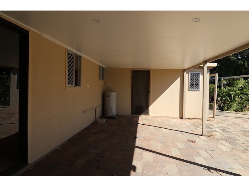2 Kindermar Street, South Mackay QLD 4740