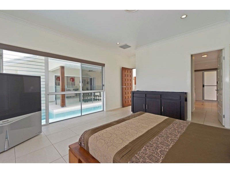 11 Windward Place, Jacobs Well QLD 4208