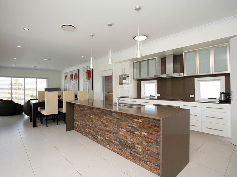 11 Windward Place, Jacobs Well QLD 4208