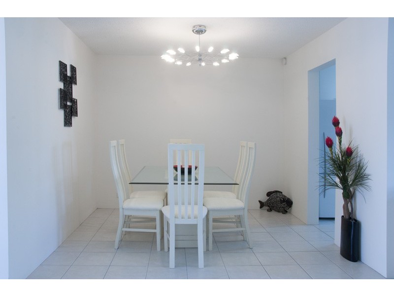 9b/10 Spinnaker Esplanade, Sandstone Point QLD 4511