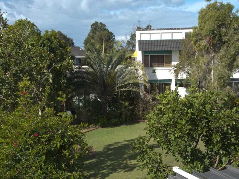 9b/10 Spinnaker Esplanade, Sandstone Point QLD 4511