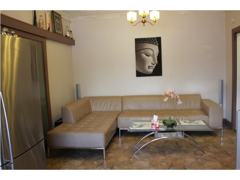 72 Military St, Merrylands West NSW 2160