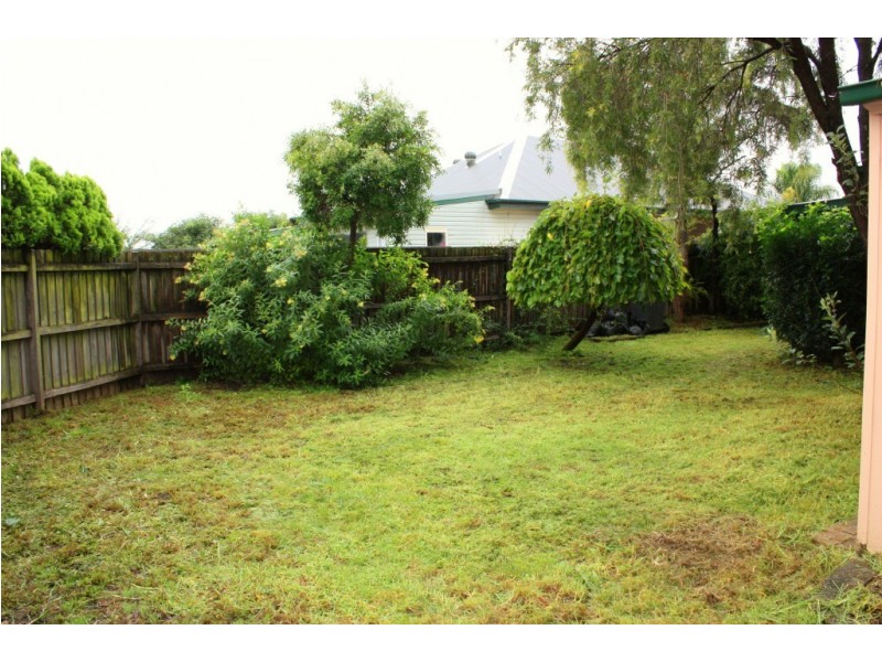 4 Rabaul Rd, Georges Hall NSW 2198