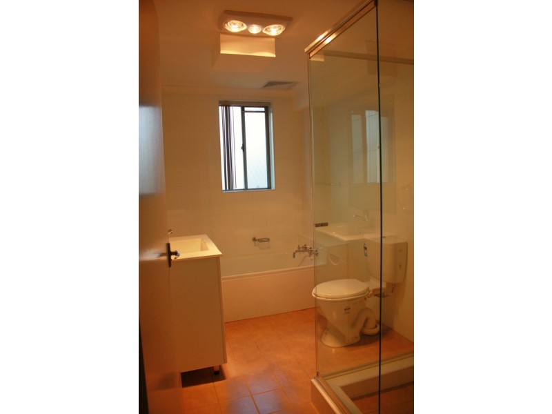 18/147 Wellington Rd, Sefton NSW 2162