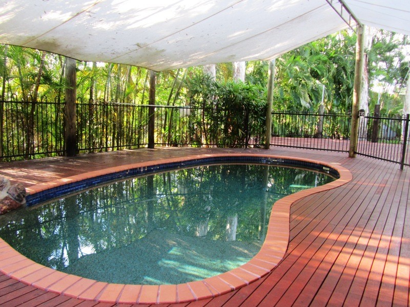 39 Clifton Road, Clifton Beach QLD 4879