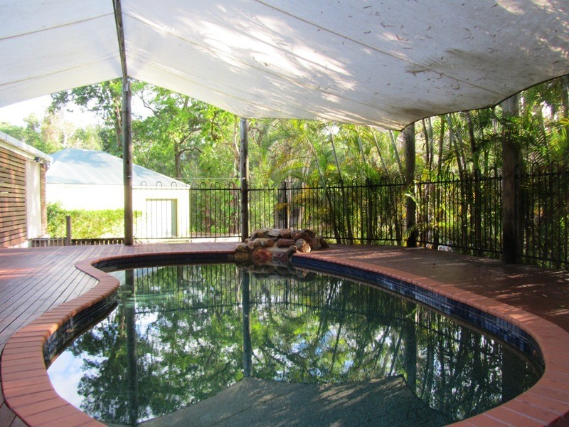 39 Clifton Road, Clifton Beach QLD 4879