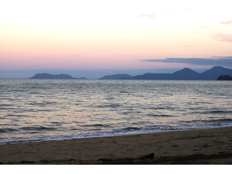 9/61 Vasey Esplanade, Trinity Beach QLD 4879