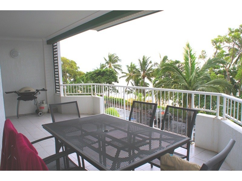 9/61 Vasey Esplanade, Trinity Beach QLD 4879