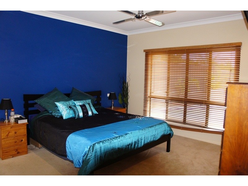 17 Lucy Close, Kanimbla QLD 4870