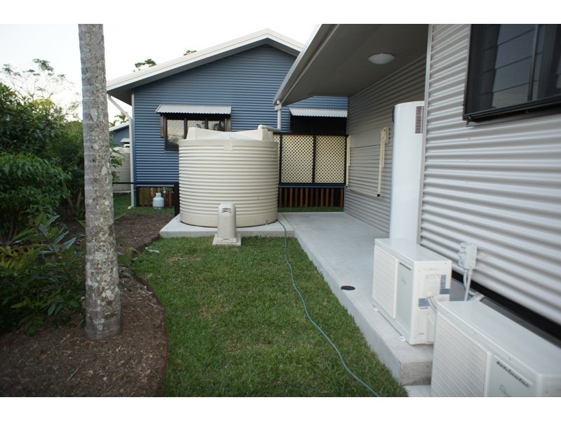 1/6 Phillips Street, Machans Beach QLD 4878