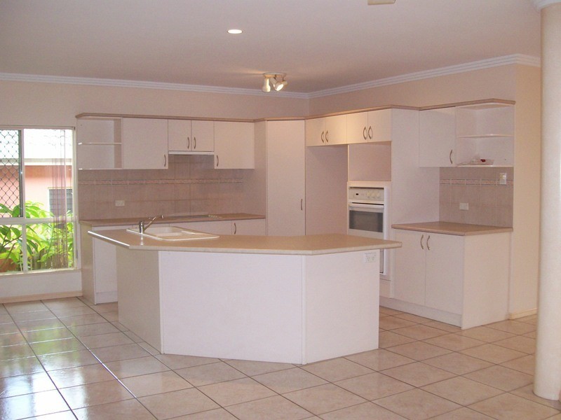 5 Daintree Close, Mount Sheridan QLD 4868
