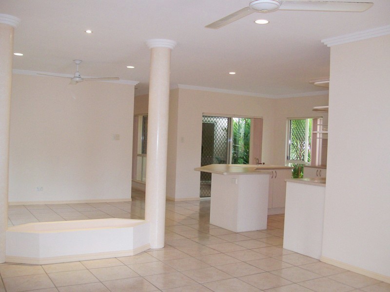 5 Daintree Close, Mount Sheridan QLD 4868