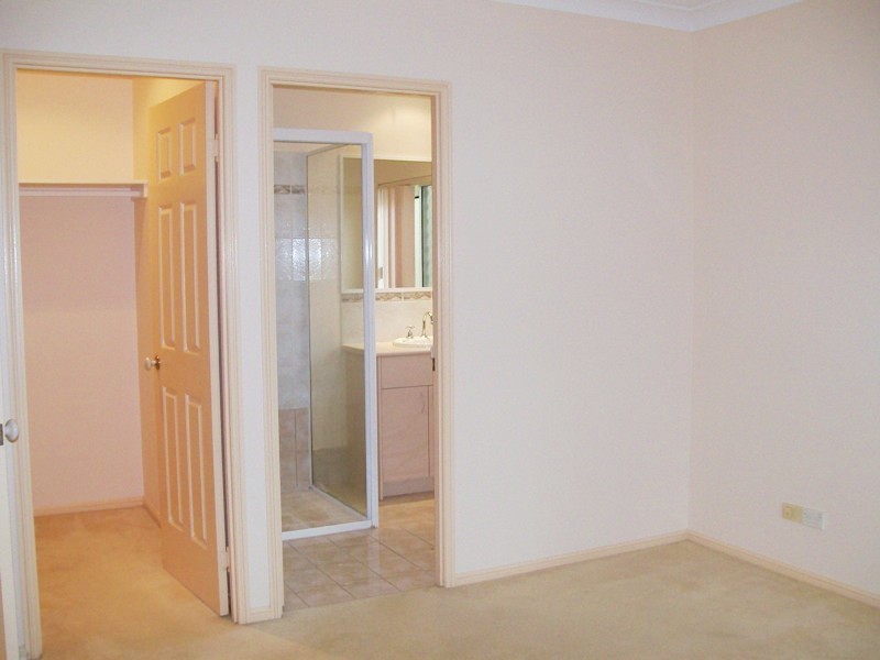 5 Daintree Close, Mount Sheridan QLD 4868