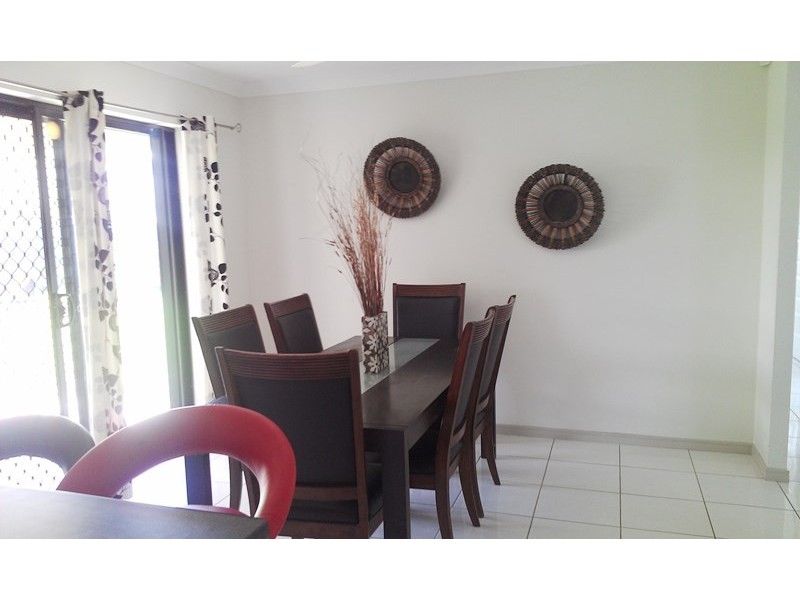9 Disney Street, White Rock QLD 4868