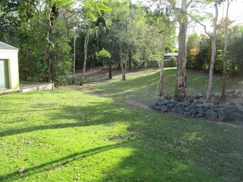39 Clifton Road, Clifton Beach QLD 4879