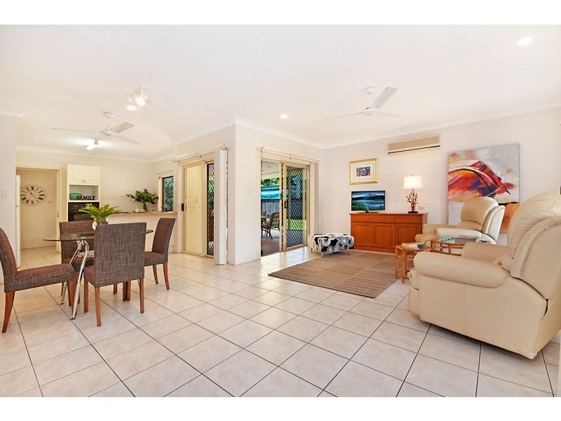 18 Windamerra Close, Brinsmead QLD 4870