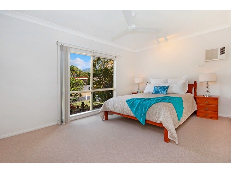 18 Windamerra Close, Brinsmead QLD 4870