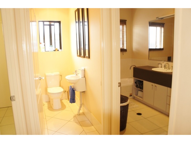 17 Lucy, Kanimbla QLD 4870