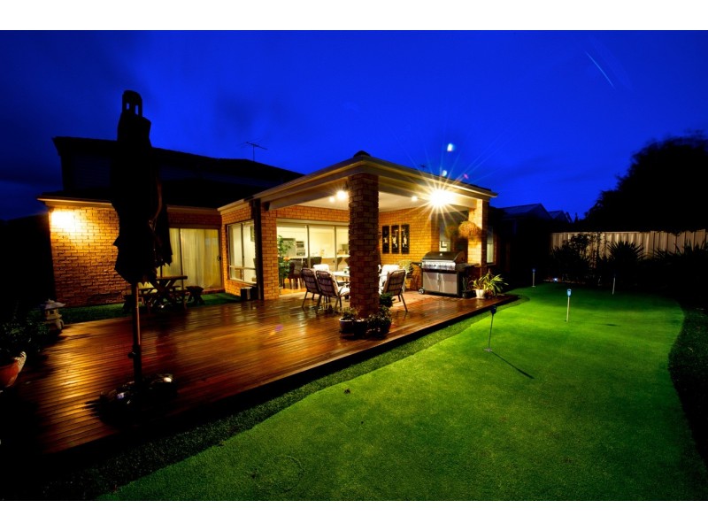 61 Dolphin Crescent, Point Cook VIC 3030