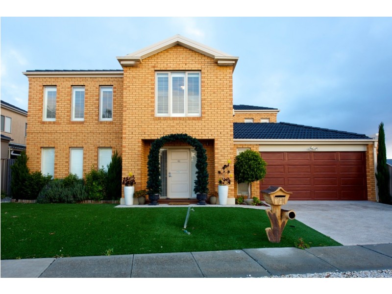 61 Dolphin Crescent, Point Cook VIC 3030