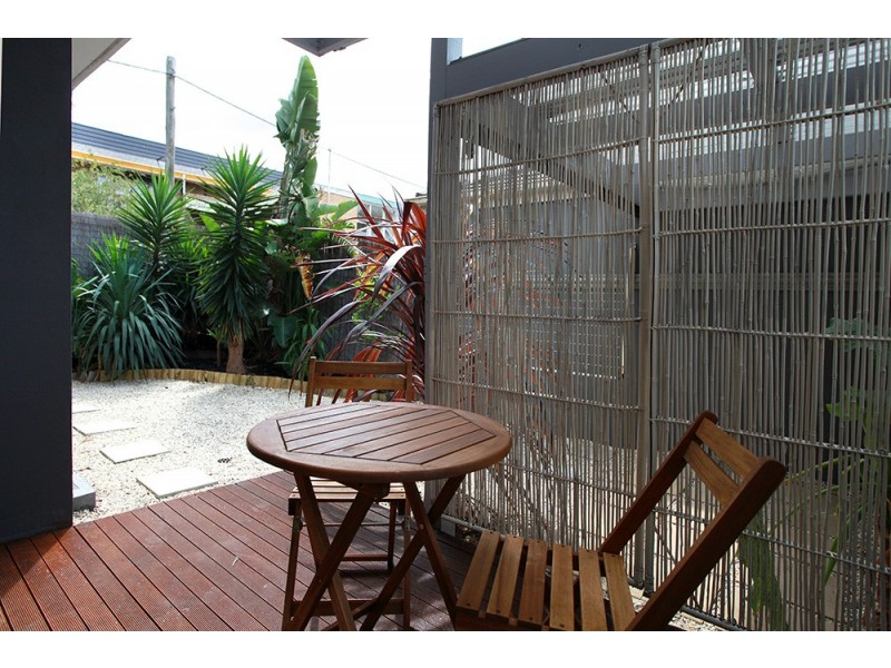 1/116 Summerhill Road, Reservoir VIC 3073