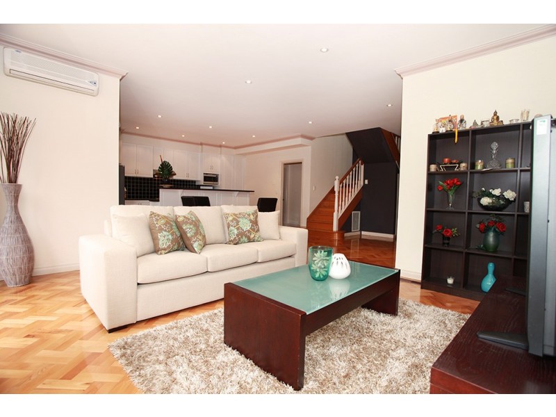 1/116 Summerhill Road, Reservoir VIC 3073