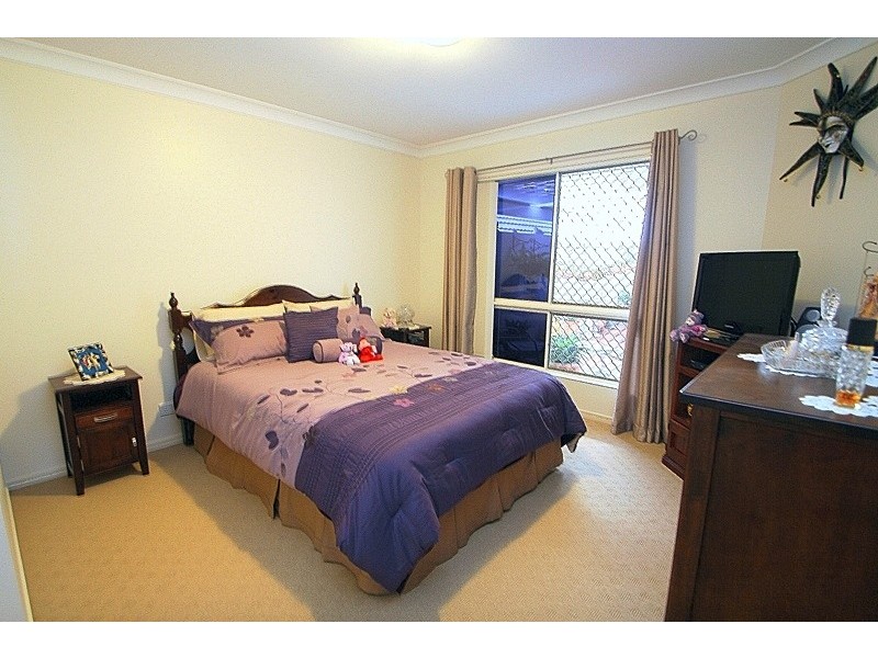 5 Wyperfield Court, North Lakes QLD 4509