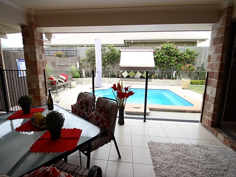8 Kennedia Court, North Lakes QLD 4509