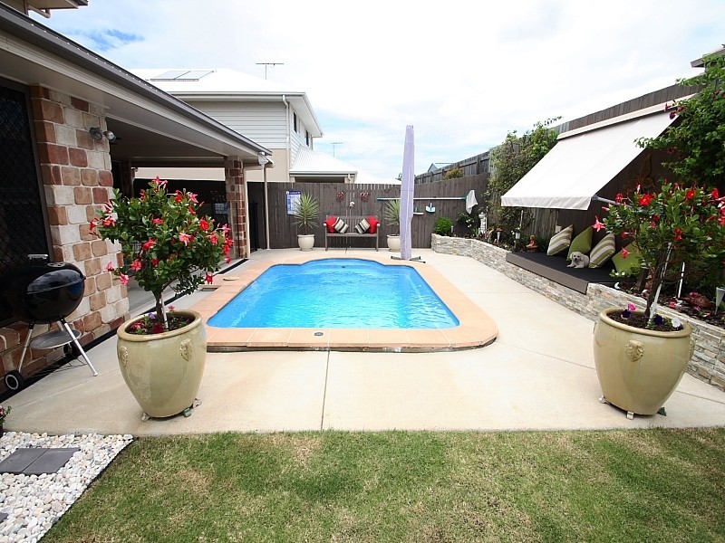 8 Kennedia Court, North Lakes QLD 4509