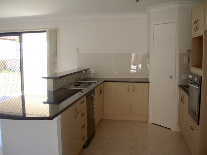 27 Sunstone Circuit, Mango Hill QLD 4509