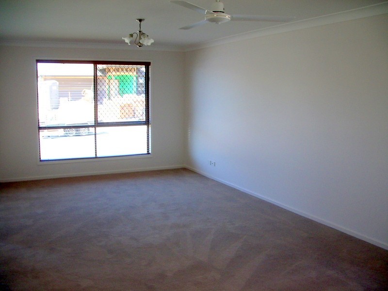 27 Sunstone Circuit, Mango Hill QLD 4509