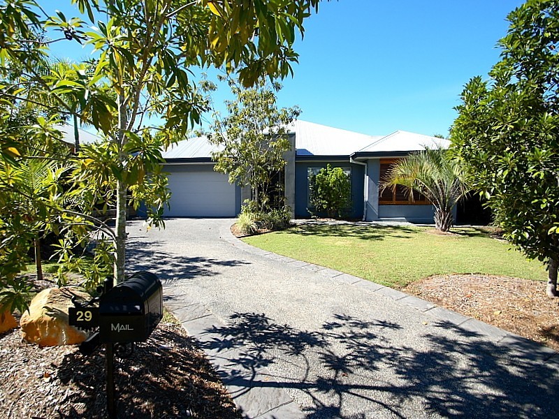 29 Douglas Circuit, North Lakes QLD 4509